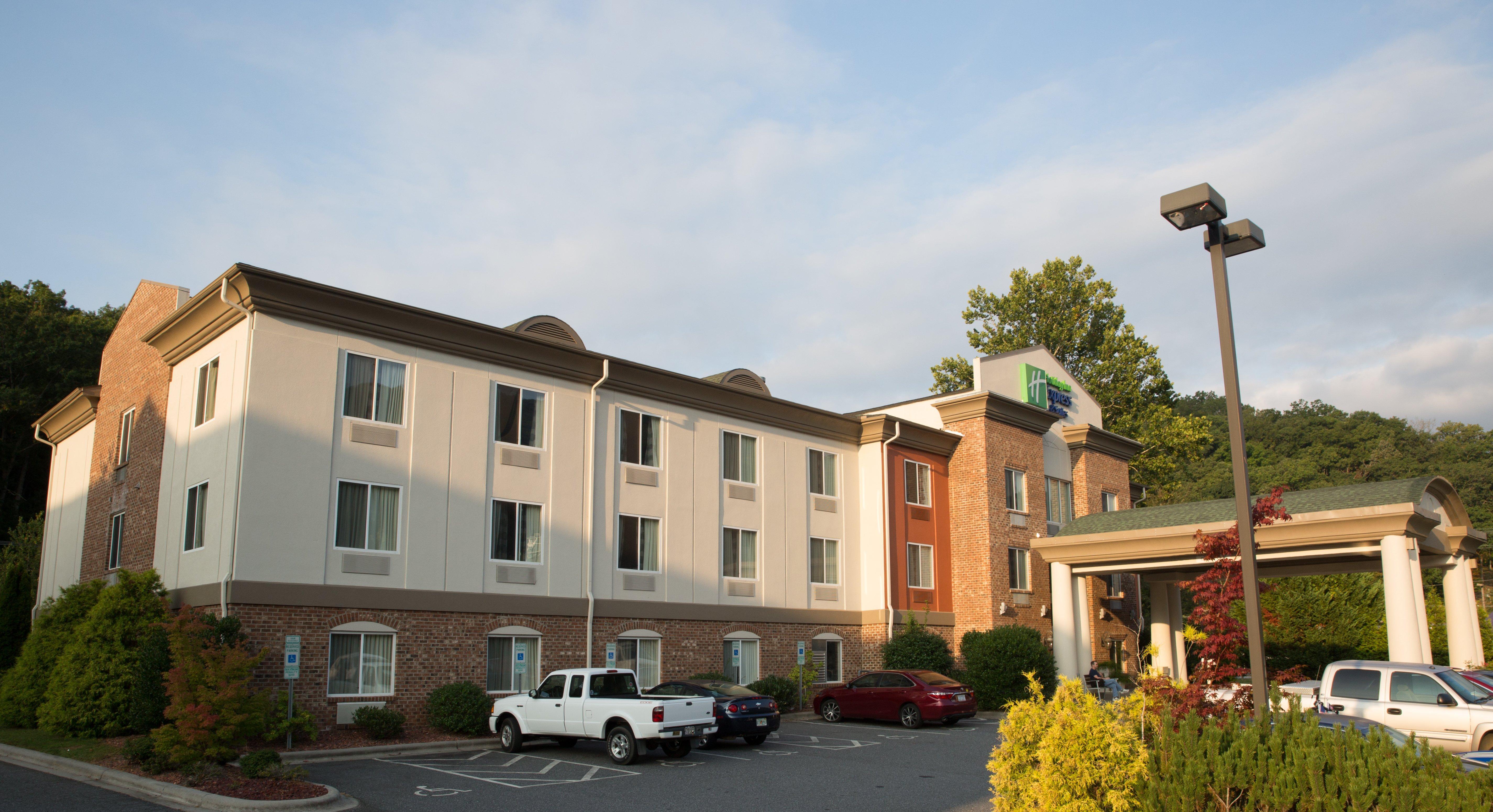 Holiday Inn Express Hotel & Suites Cherokee-Casino By Ihg Bagian luar foto