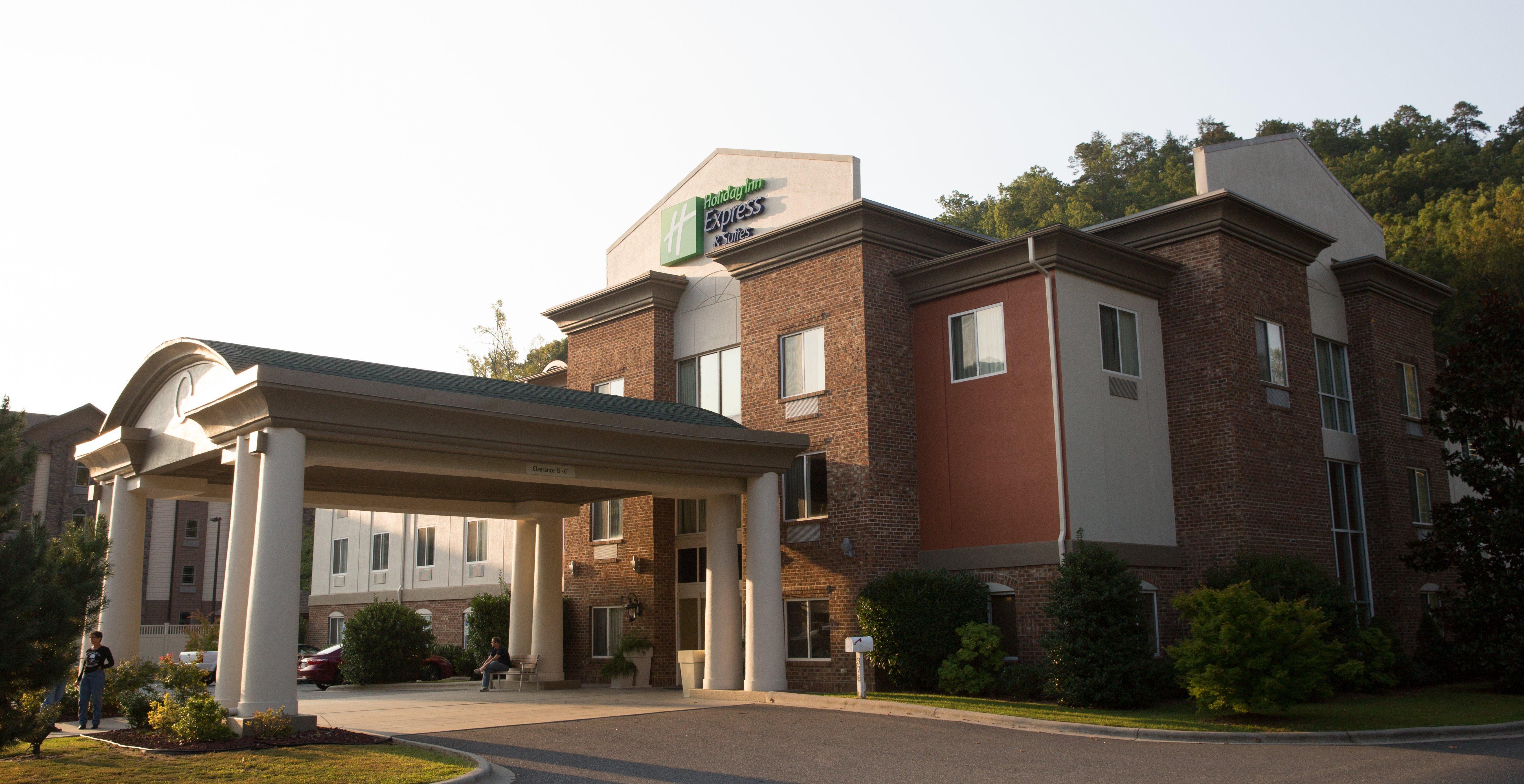 Holiday Inn Express Hotel & Suites Cherokee-Casino By Ihg Bagian luar foto