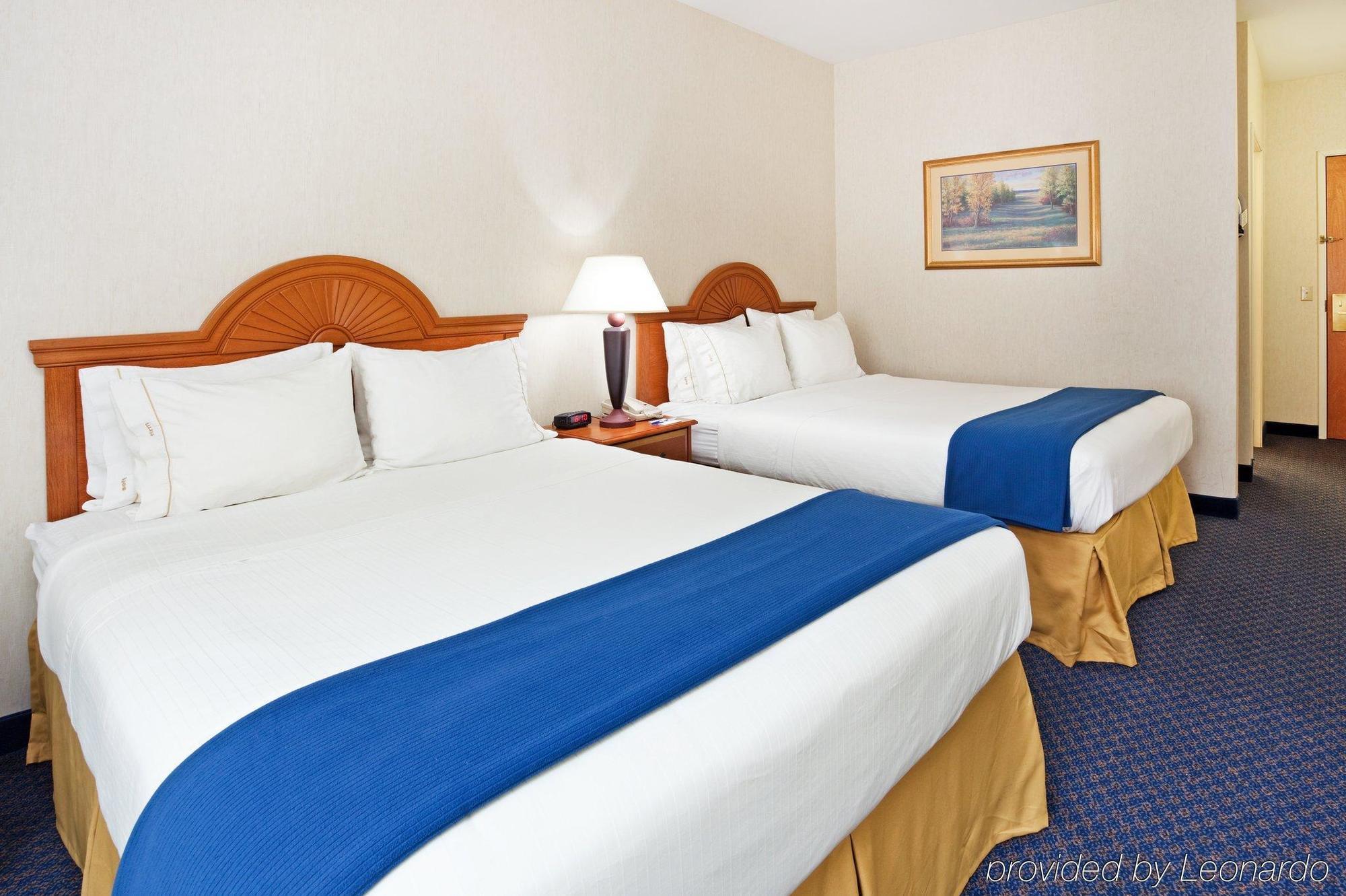 Holiday Inn Express Hotel & Suites Cherokee-Casino By Ihg Bagian luar foto